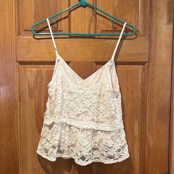Abercrombie & fitch light tan lining with white lace overlay top size medium . - Picture 3 of 7